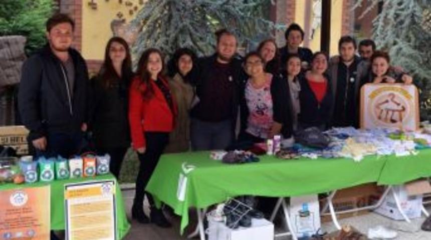 Takas Pazarı Hanımeli Sokakta Kuruluyor