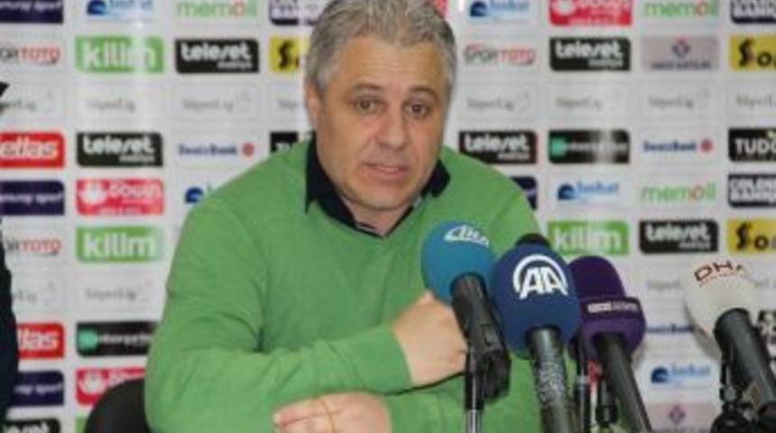Marius Şumudica: &ldquo;3 Puanı Hak Ettiğimizi D&uuml;ş&uuml;n&uuml;yorum&rdquo;