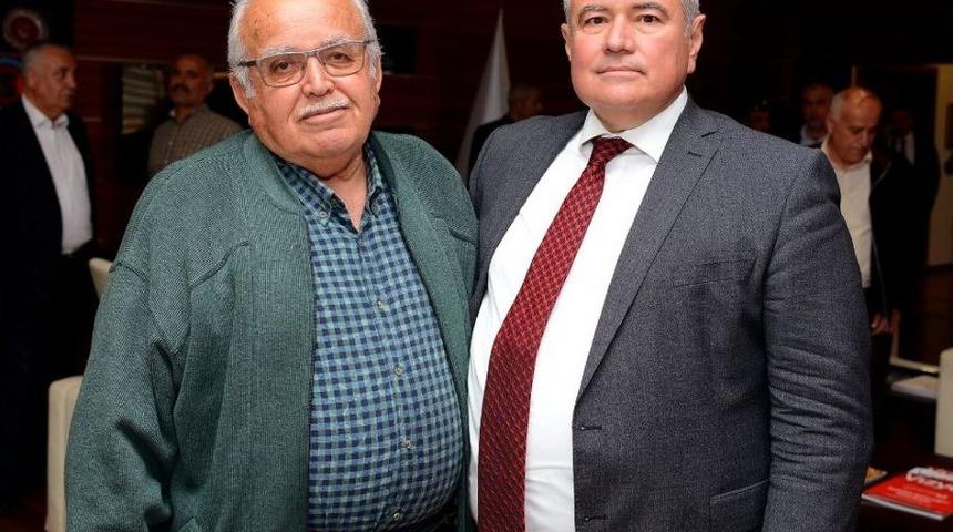 Başkan &Ccedil;etin&rsquo;i İlk Babası Kutladı