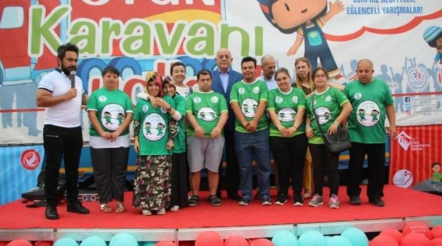 İskenderun&rsquo;da Down Sendromlu &Ccedil;ocuklar &lsquo;oyun Karavanı&rsquo; İle Eğlendi