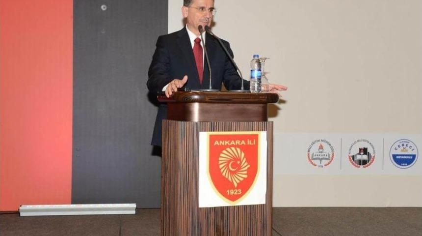 Vali Topaca "oyunumu Kodluyorum" Yarışması &Ouml;d&uuml;l T&ouml;renine Katıldı