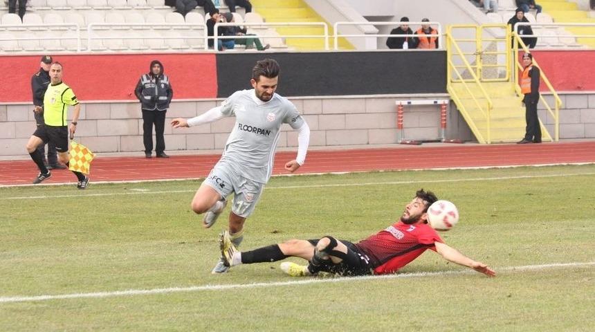 Tff 2. Lig: Kastamonuspor 1966: 1 - Ke&ccedil;i&ouml;reng&uuml;c&uuml;: 2