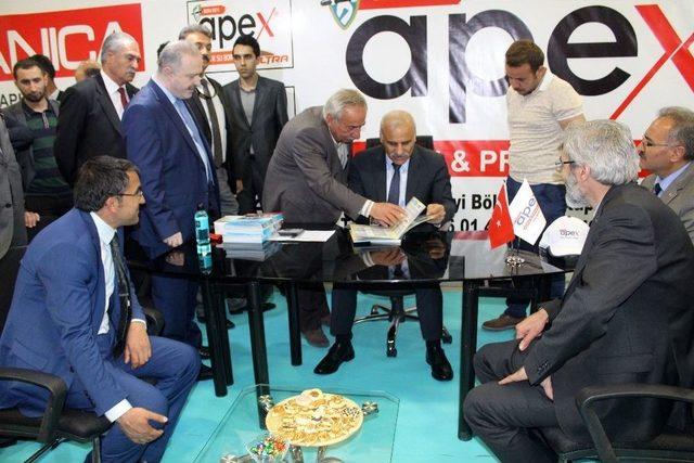 Van&rsquo;da &lsquo;inşaat Yapı Makina Ve Mobilya Fuarı&rsquo; A&ccedil;ıldı 3