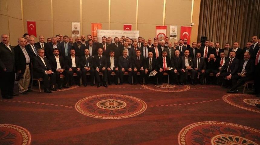 Başkan &Ccedil;ift&ccedil;i İstanbul&rsquo;daki İş Adamlarıyla Bir Araya Geldi