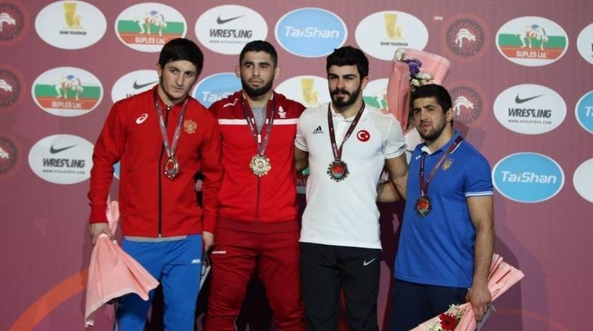 U23 Avrupa G&uuml;reş Şampiyonası&rsquo;nda İkinci G&uuml;n Tamamlandı