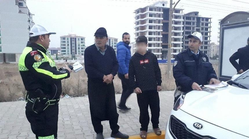 Kaza Tehlikesi Atlatan Polislere Çocuk Sürücü Şoku