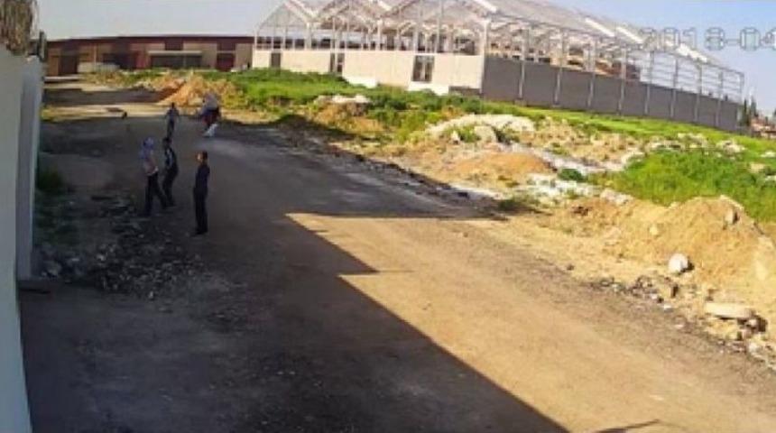 Güvenlik Kamerasını Taşlayıp Asansör Ağırlığı Çaldılar