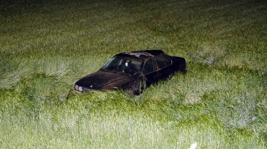 Virajı Alamayan Otomobil, Ekin Ekili Tarlaya Yuvarlandı