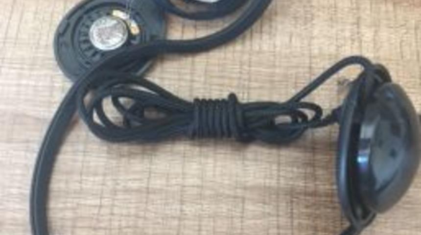 Otob&uuml;steki Yolcunun Kulaklığından Eroin &Ccedil;ıktı