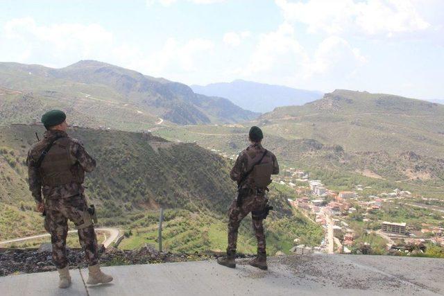 &Ouml;zel Harekat Polisleri Sınırda Kuş U&ccedil;urtmuyor 2