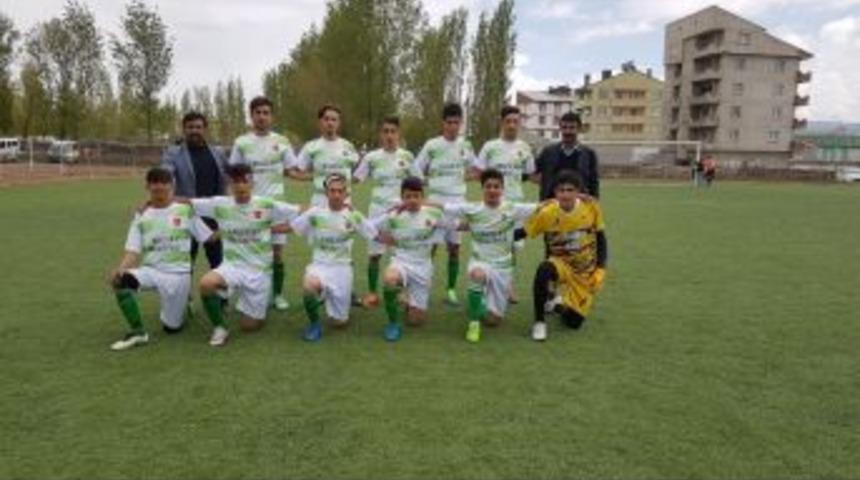 Taşlı&ccedil;ay U17 Gen&ccedil;leri Şampiyon Oldu