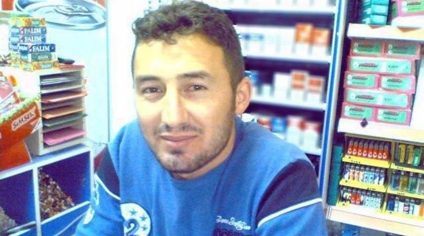 Karısını Ve Amca Oğlunu &Ouml;ld&uuml;rd&uuml;, Ardından İntihar Etti