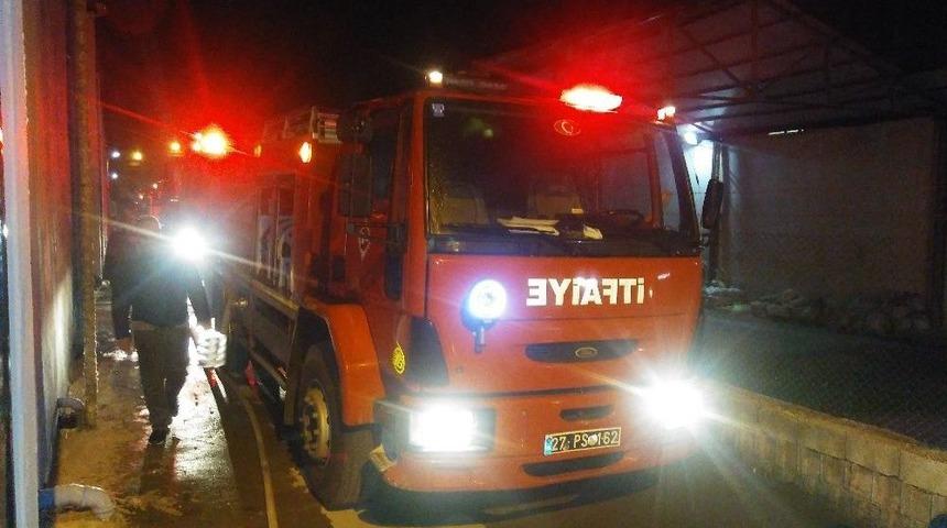 Yanan Fabrikada Faciayı Otomatik S&ouml;nd&uuml;rme Sistemi &Ouml;nledi