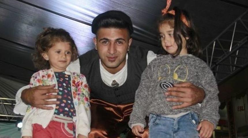 Hakkarili &Ccedil;ocuklar Sahneyi İnletti