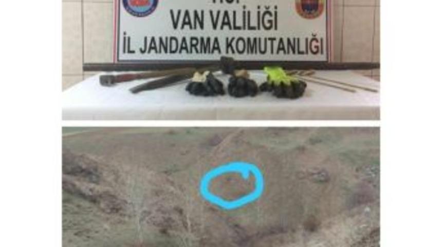 Kilise B&ouml;lgesinde Ka&ccedil;ak Kazı Yapan 3 Ş&uuml;pheliye Su&ccedil;&uuml;st&uuml;