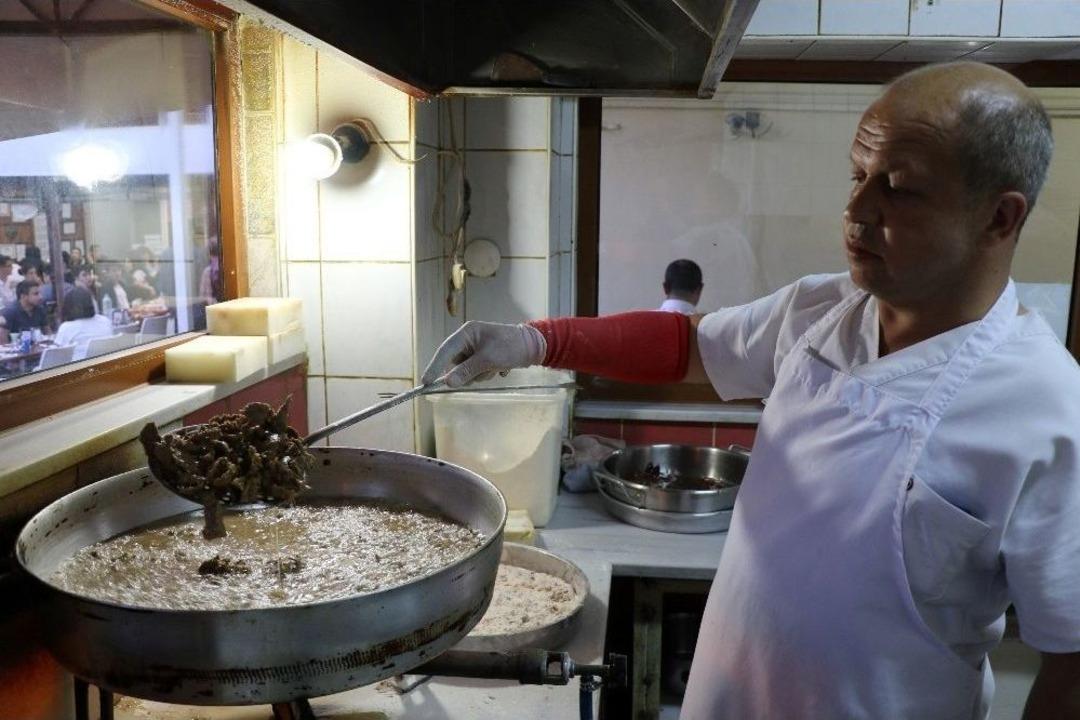 (&ouml;zel Haber) Ramazan&rsquo;da Akın Akın Yemeğe Geliyorlar