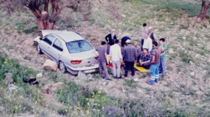 Otomobiller &Ccedil;arpıştı: 7 Yaralı