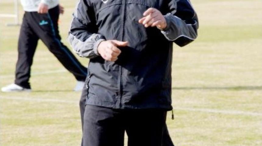 Teknik Direkt&ouml;r &Uuml;mit Kayıhan Yaşamını Yitirdi