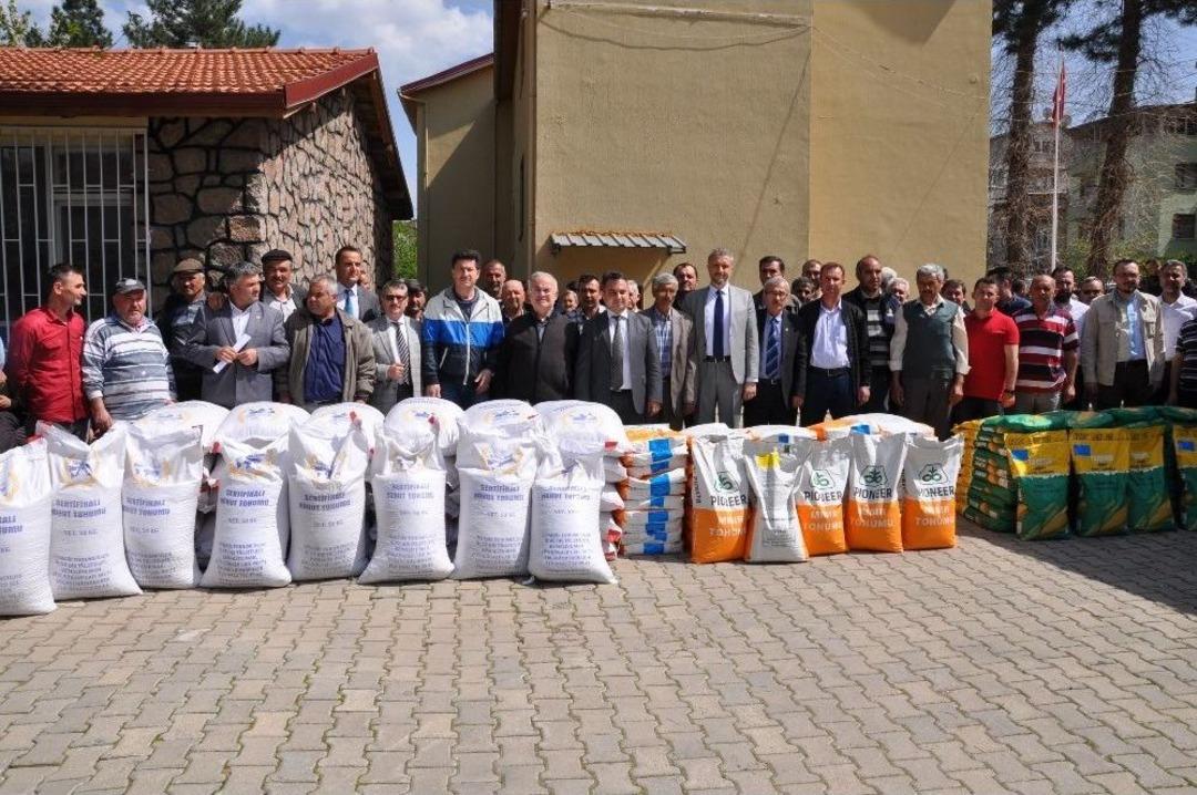 &Ccedil;ift&ccedil;ilere Hibe Tohum Ve Fidan Desteği