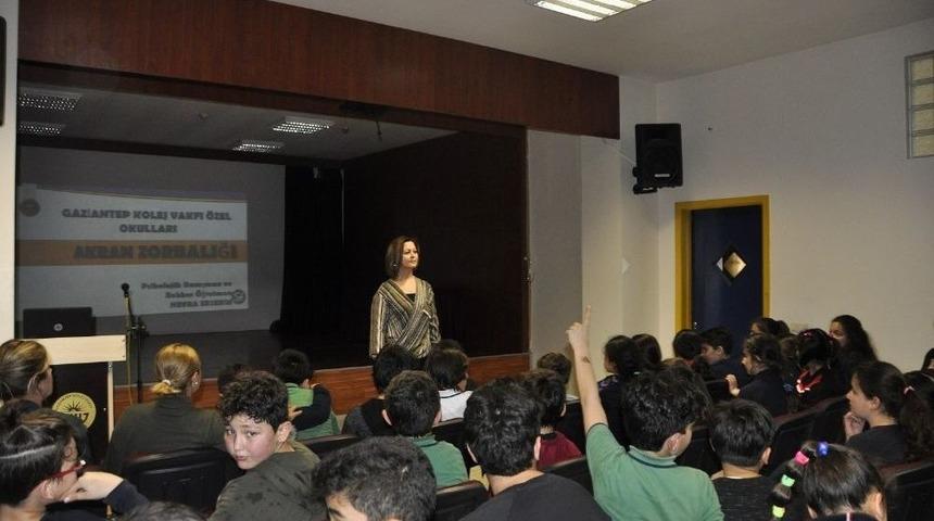 Gaziantep&rsquo;te "akran Zorbalığı" Semineri