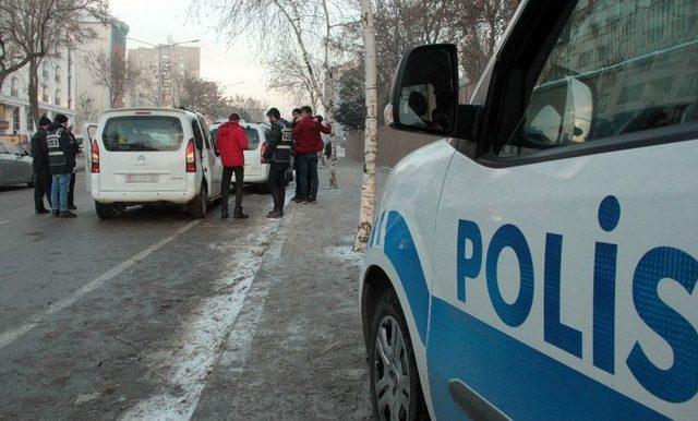 Erzurum’da Buz Gibi Havada ’huzur Erzurum-3’ Uygulaması