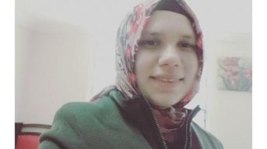 Sakarya&rsquo;da Polis Otosunun &Ccedil;arptığı Gen&ccedil; Kız Hayatını Kaybetti