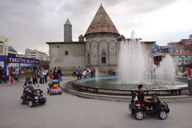 Yakutiye Kent Meydanı Yada 