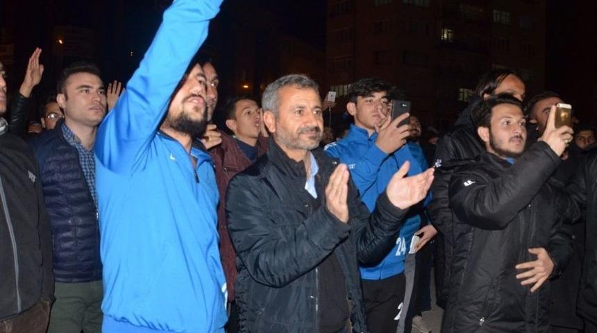 Kırşehir Belediyespor&rsquo;a Coşkulu Karşılama