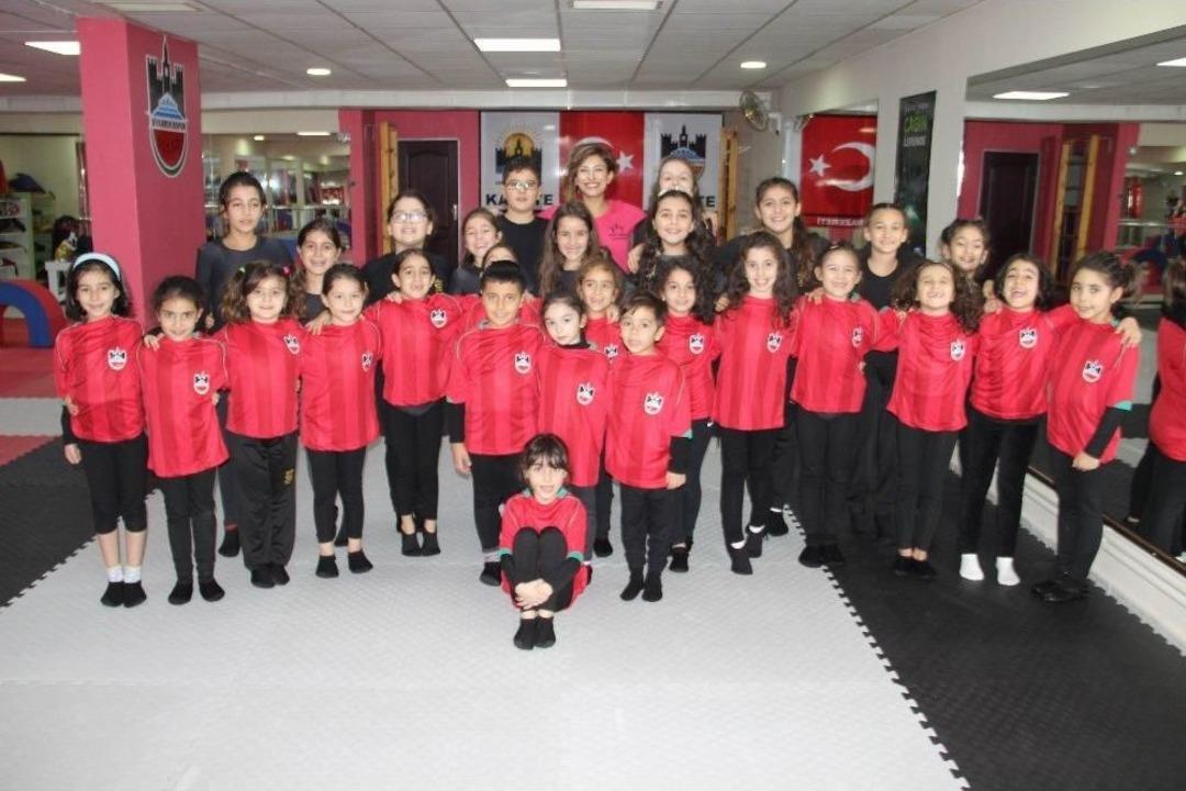 Ebeveynlere Jimnastik &Ouml;nerisini