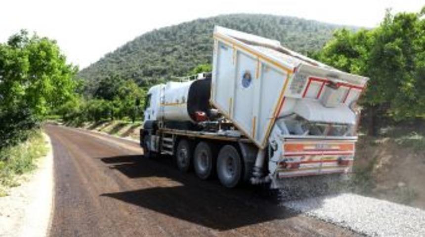 Mersin&rsquo;de Asfalt &Ccedil;alışmaları