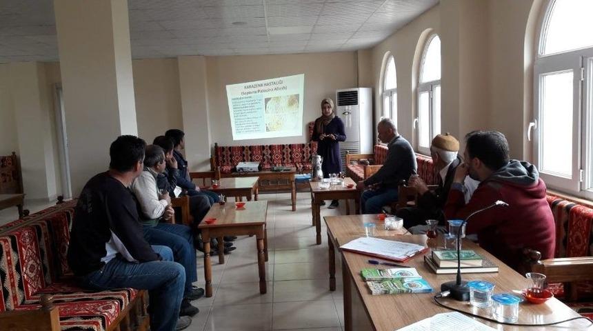 Gerc&uuml;ş&rsquo;te &Ccedil;ift&ccedil;ilere Teorik Ve Uygulamalı Eğitim