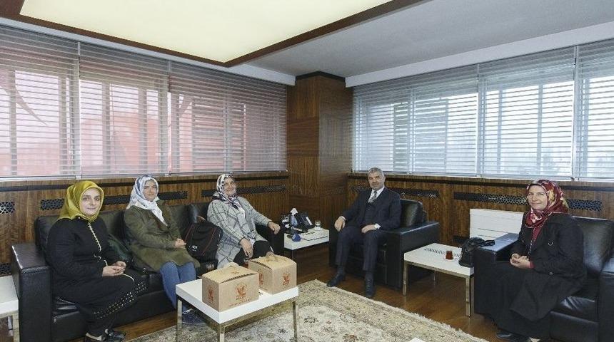 Kadın &Ccedil;ift&ccedil;iler Başkan &Ccedil;elik&rsquo;i Ziyaret Etti