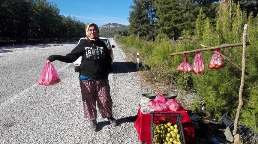 Turizm Yolları K&ouml;yl&uuml;lerin Y&uuml;z&uuml;n&uuml; G&uuml;ld&uuml;rd&uuml;