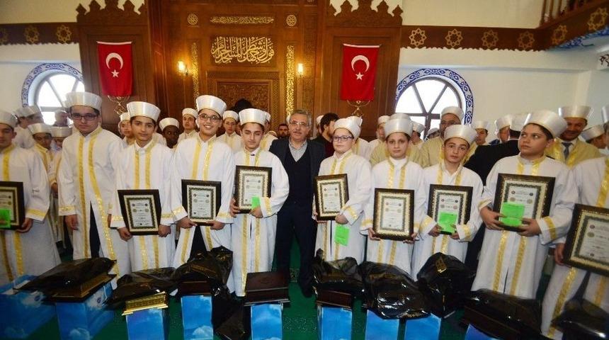 Pursaklar&rsquo;da 62 Hafız Daha İcazet Aldı