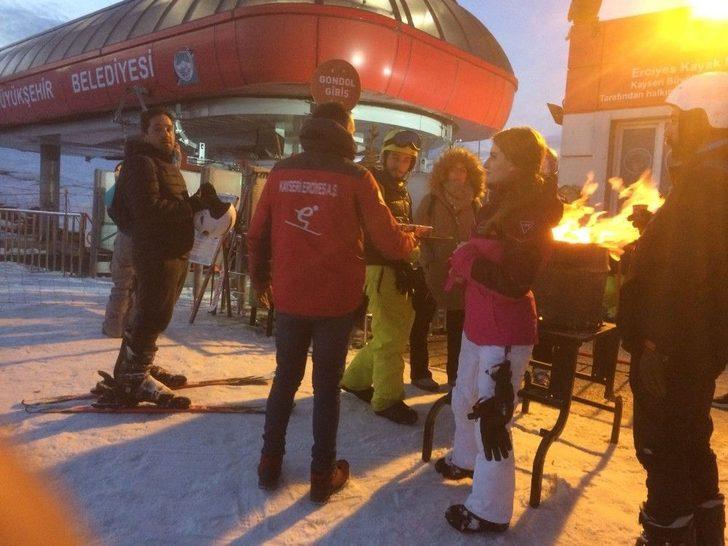 Erciyes Kayak Merkezi’nde Gece Kayağına Büyük İlgi G1