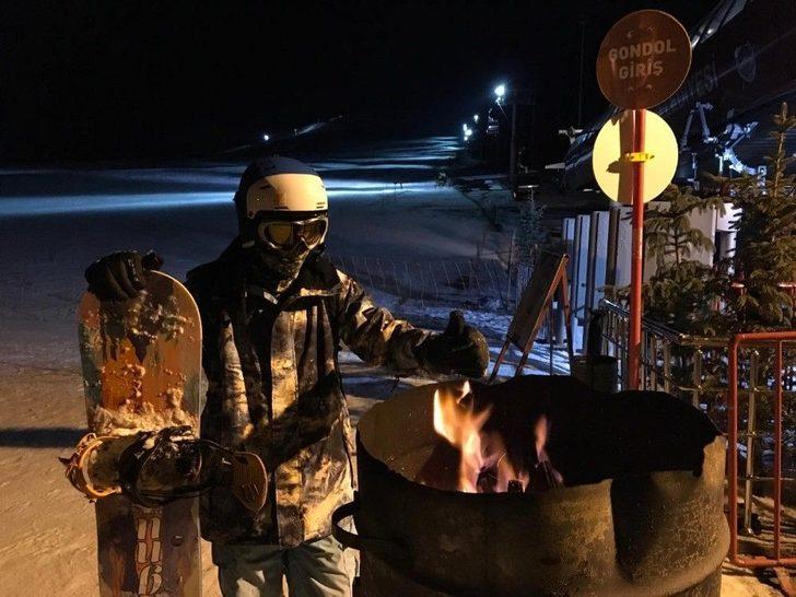 Erciyes Kayak Merkezi’nde Gece Kayağına Büyük İlgi G3