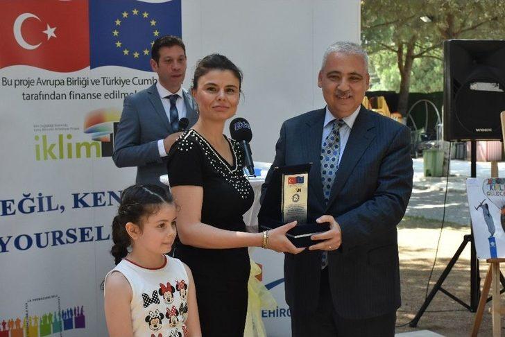 Resim-afiş Yarışmasının Ödülleri Sahiplerini Buldu G4