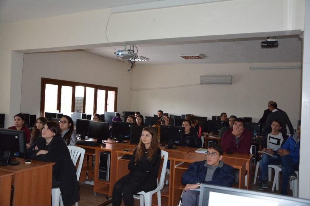 Altınoluk Myo&rsquo;da Taranabilir Kanserler &Uuml;zerine Seminer Verildi