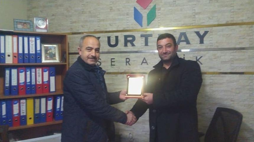 Karslı İşadamından Doğu G&uuml;c&uuml; Spor&rsquo;a Malzeme Desteği