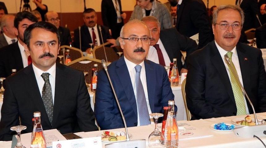 Bakan Elvan: "t&uuml;rkiye&rsquo;nin Ekonomisi Son Derece G&uuml;&ccedil;l&uuml;d&uuml;r"