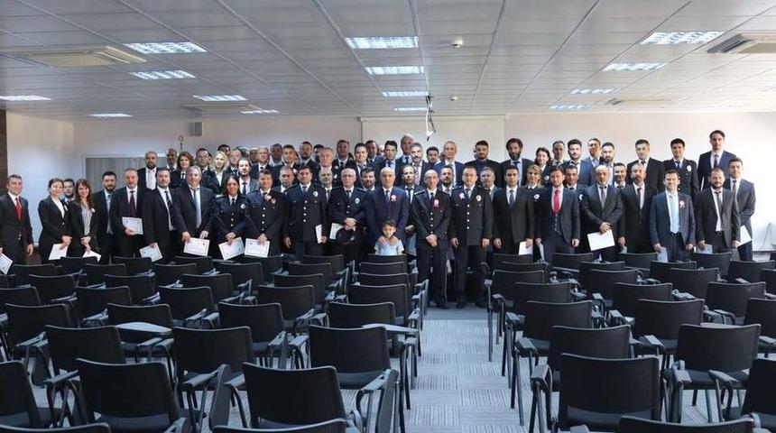 Başarılı Polisler &Ouml;d&uuml;llendirildi