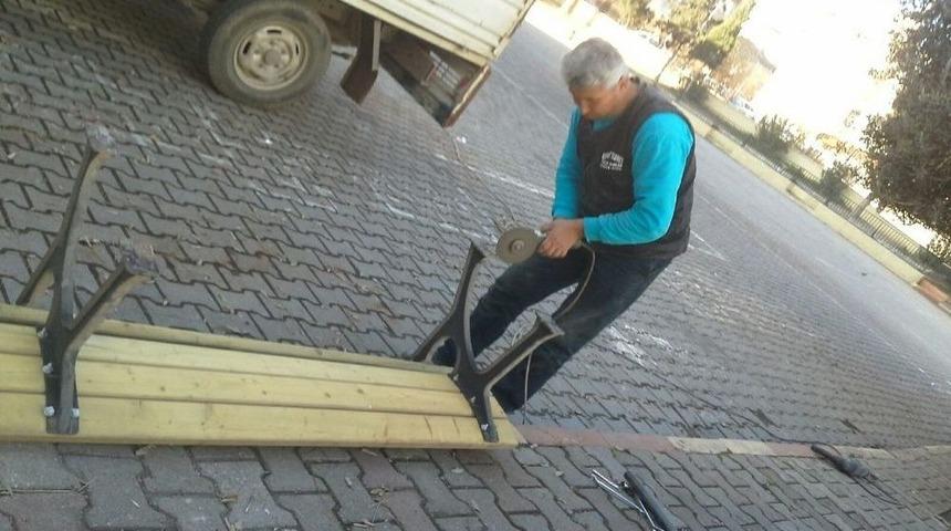 Alaşehir Belediyesinden Okullara Hizmet