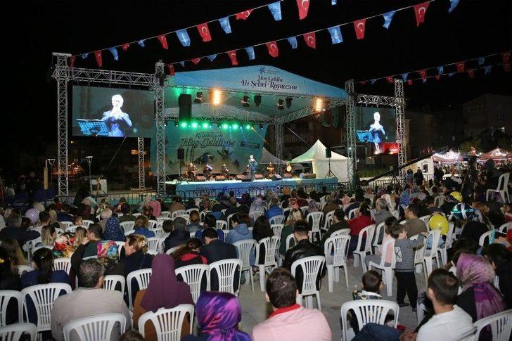 Küçükçekmece’de Sami Savni Özer Hem Kulakların Hem De Kalplerin Pasını Sildi G4