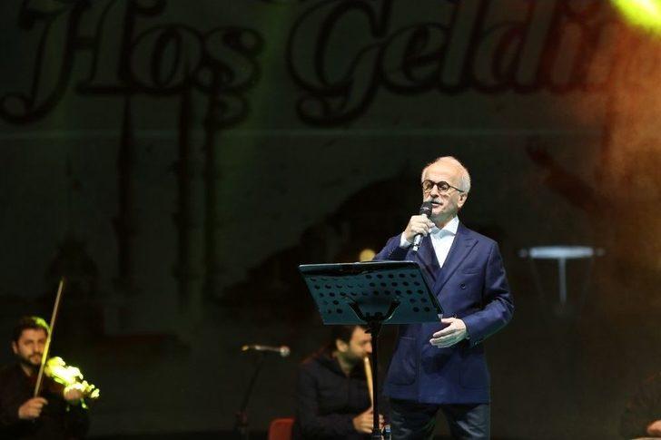 Küçükçekmece’de Sami Savni Özer Hem Kulakların Hem De Kalplerin Pasını Sildi G5