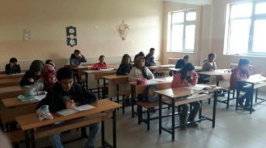 &Ccedil;avdarhisar&rsquo;da &rsquo;efendimizin İzinde Siyer-i Nebi Yarışması&rsquo; D&uuml;zenlendi