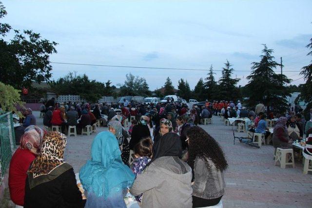 Seydişehir Belediyesinin İftar Sofrası Kuran Mahallesine Kuruldu