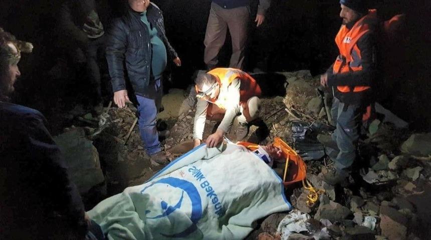 Artvin&rsquo;de Trafik Kazası: 1 &Ouml;l&uuml;, 1 Yaralı