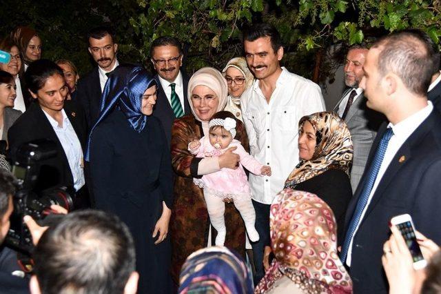 Emine Erdoğan’dan Çevik Ailesine Ziyaret