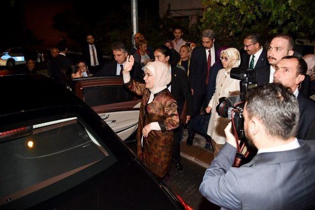 Emine Erdoğan’dan Çevik Ailesine Ziyaret