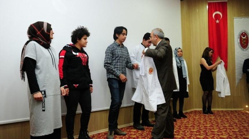 Yy&uuml;&rsquo;de &lsquo;beyaz &Ouml;nl&uuml;k Giydirme&rsquo; T&ouml;reni